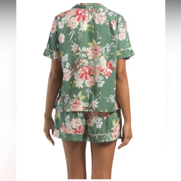 Short Sleeve Top and Shortie Pajama Set - Picture 2 of 5